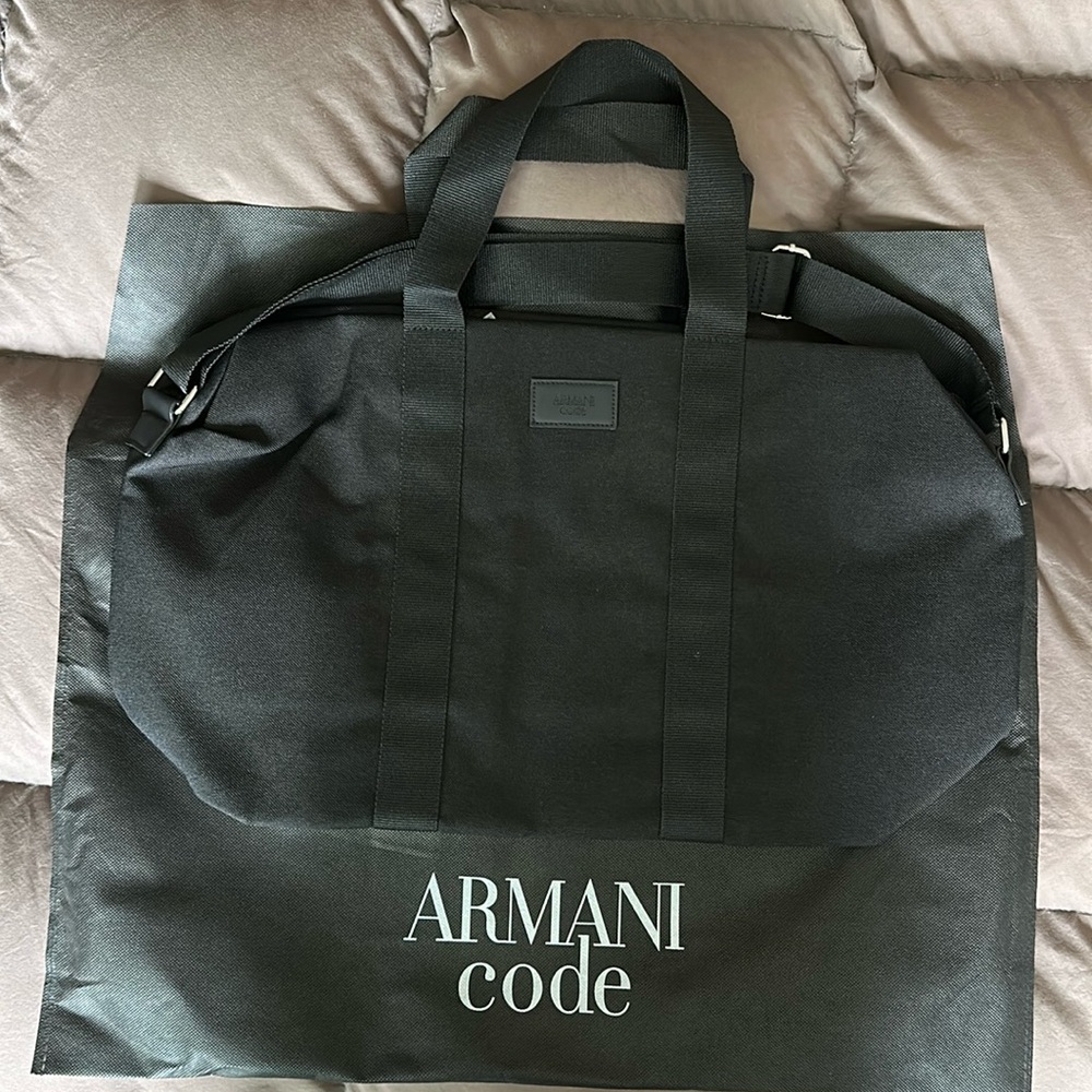 ARMANI code overnight/gym bag w/ handles & shoulder strap | New in duster bag